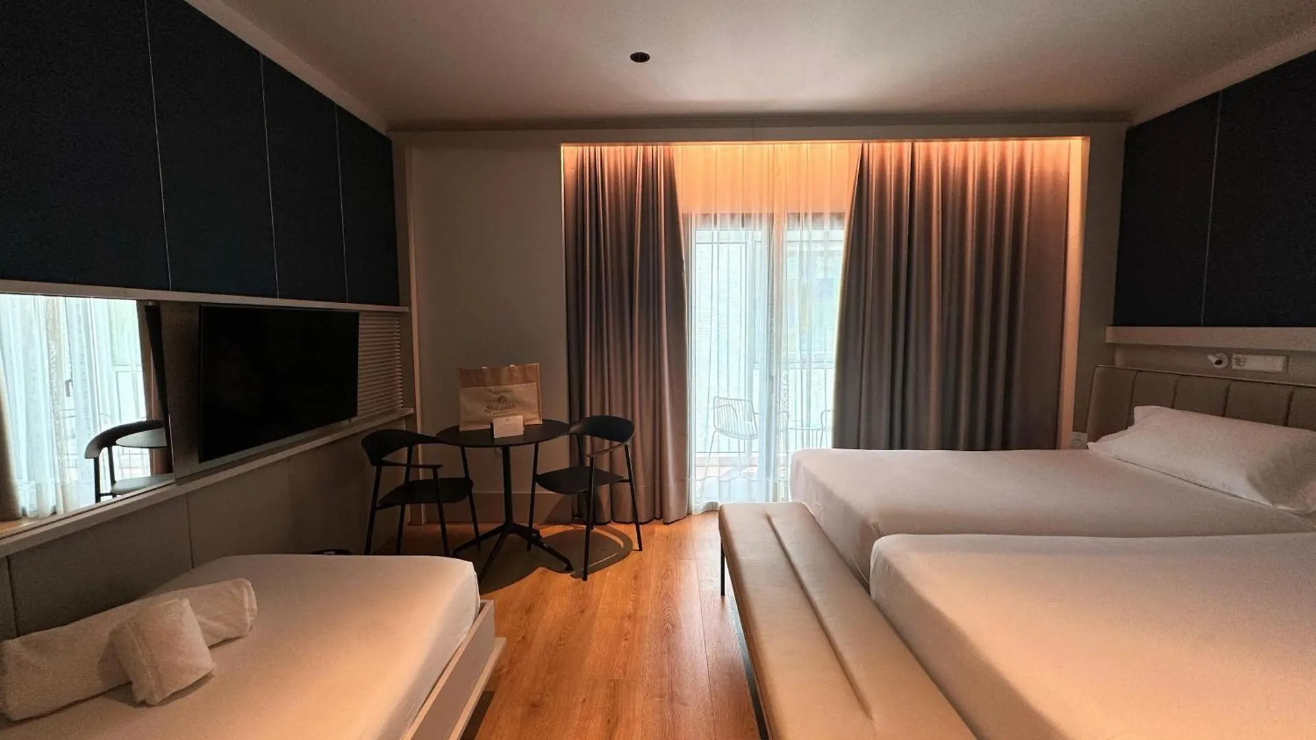 Hotel Becquer Sevilha