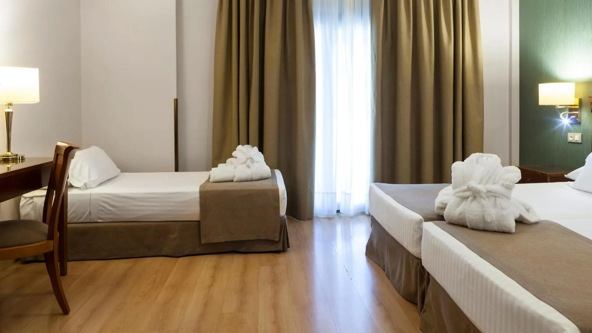 Hotel Becquer Seville