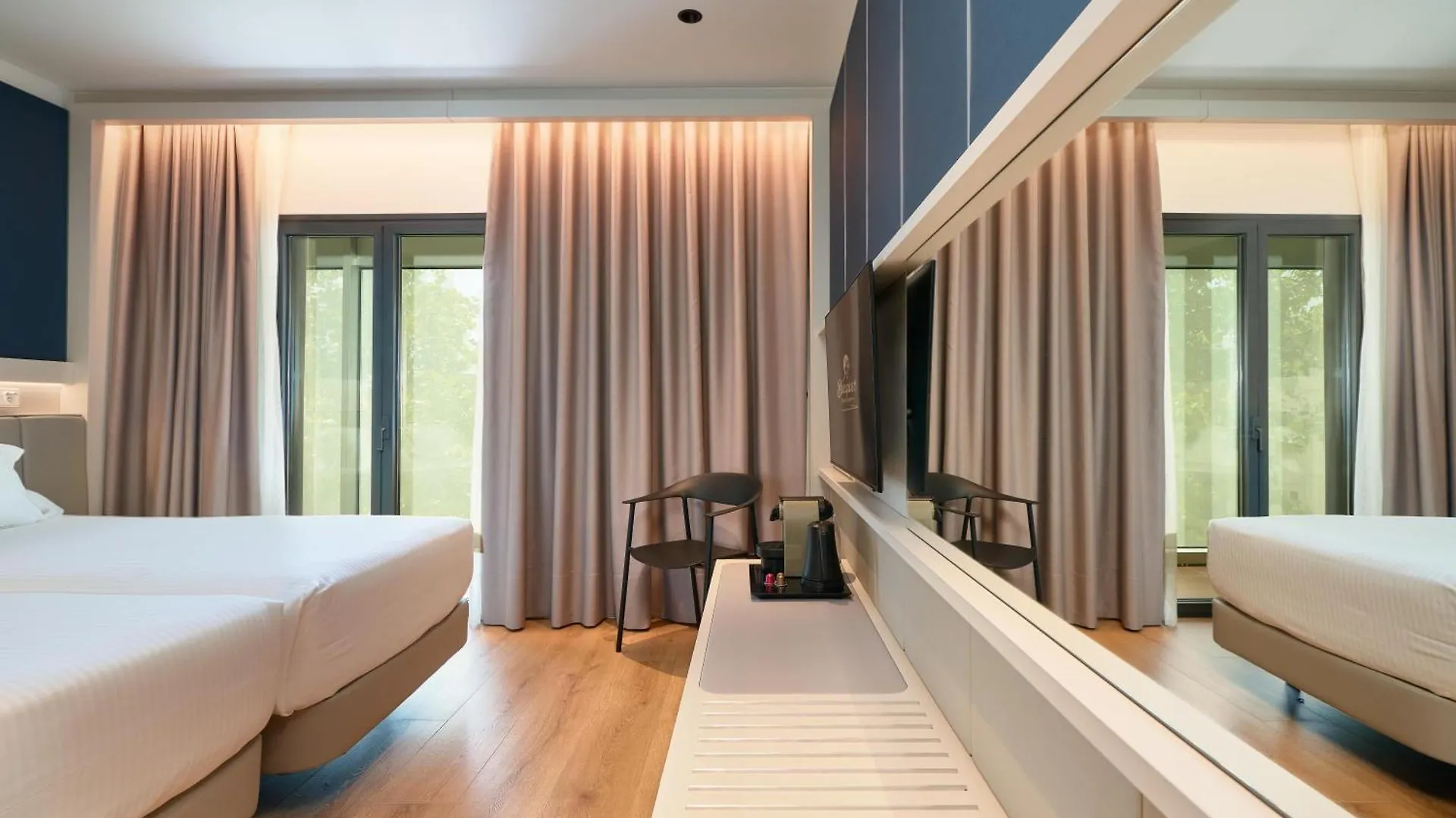 Hotel Becquer Seville