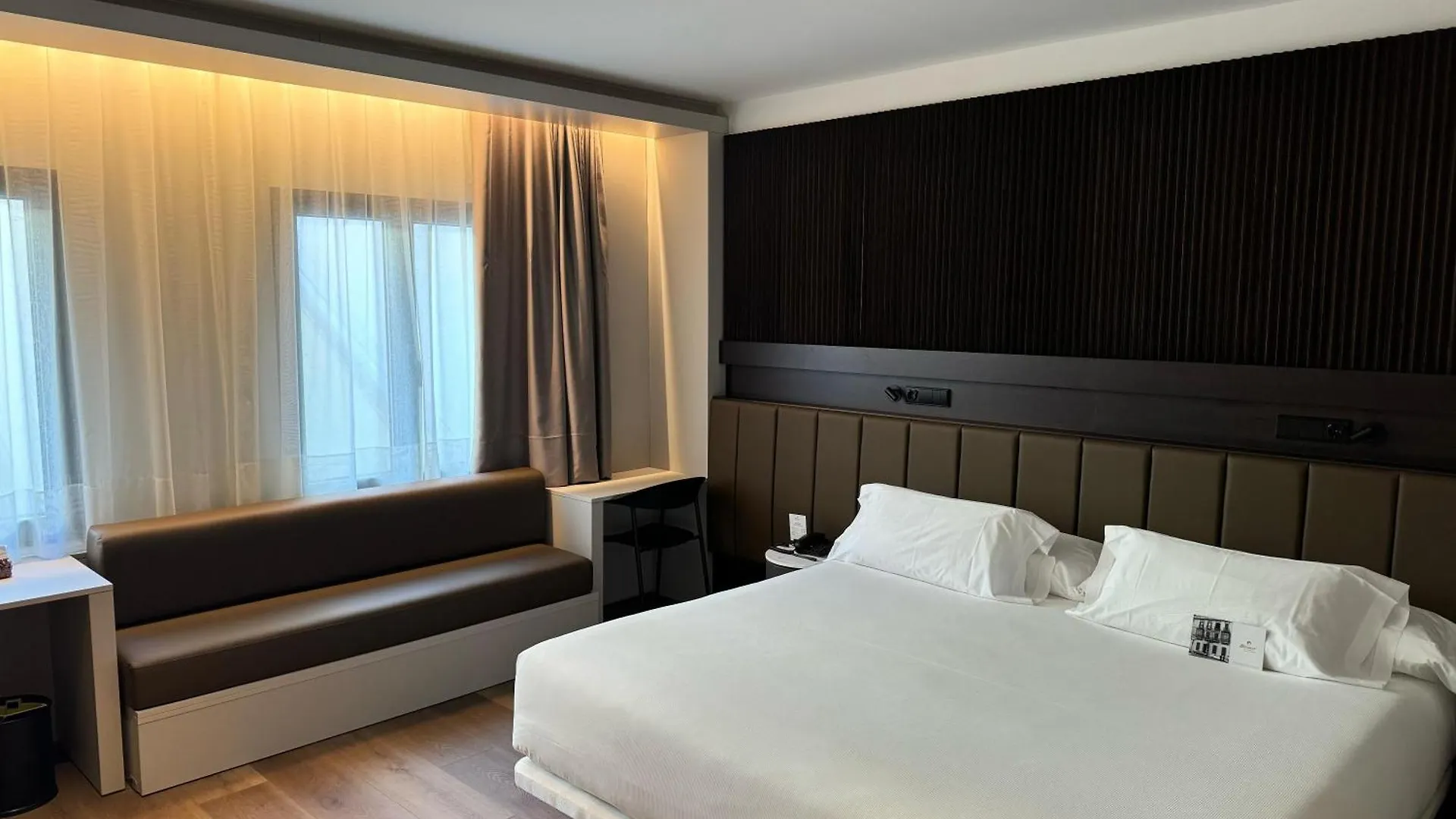 ****  Hotel Becquer Sevilla Spanyolország